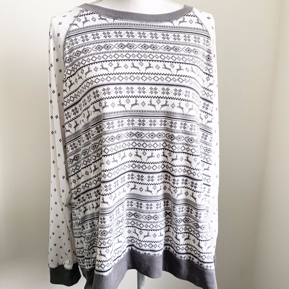 Womens Plus Size 2X/18W-20W Holiday Graphic PJ Top